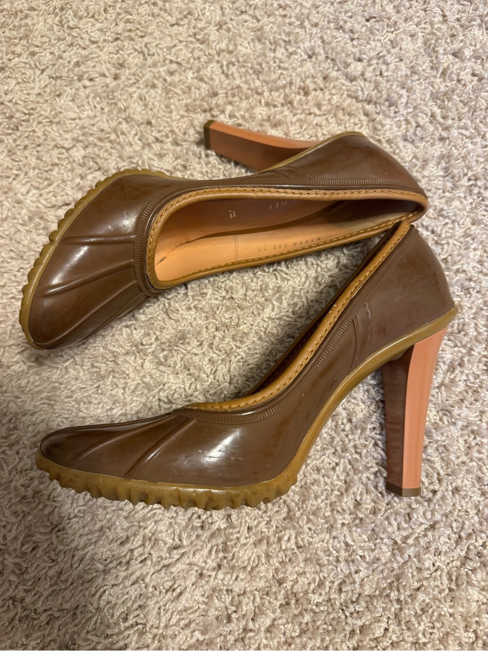 Italian Made Casadei Pump Sz 9 - Picture 8 of 10